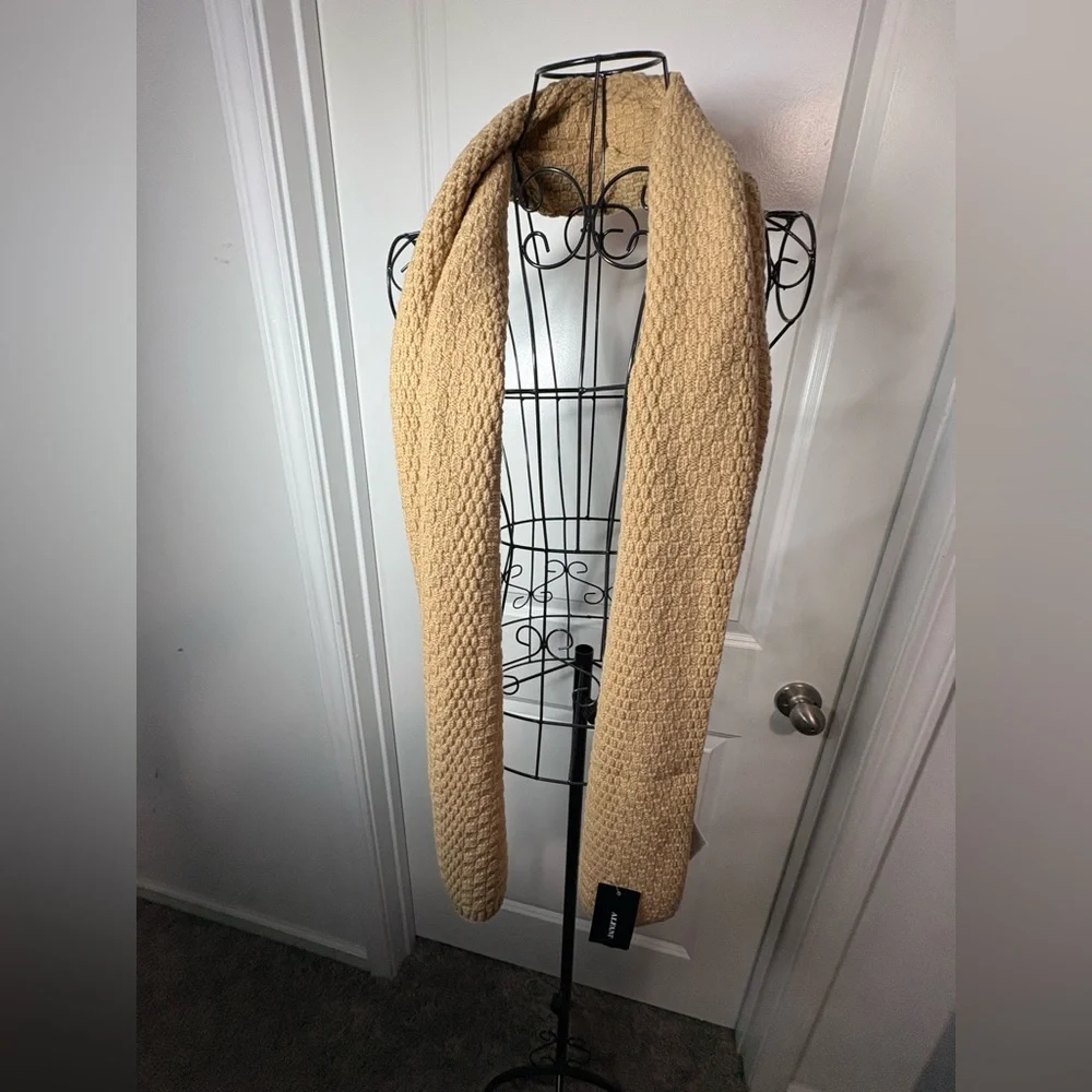 Alfani NWT‎ Tan Scarf-10